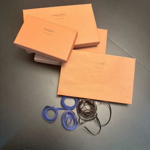 Louis Vuitton 8 piece: Orange Gift Boxes Log RibbonLeather Brown Ribbon